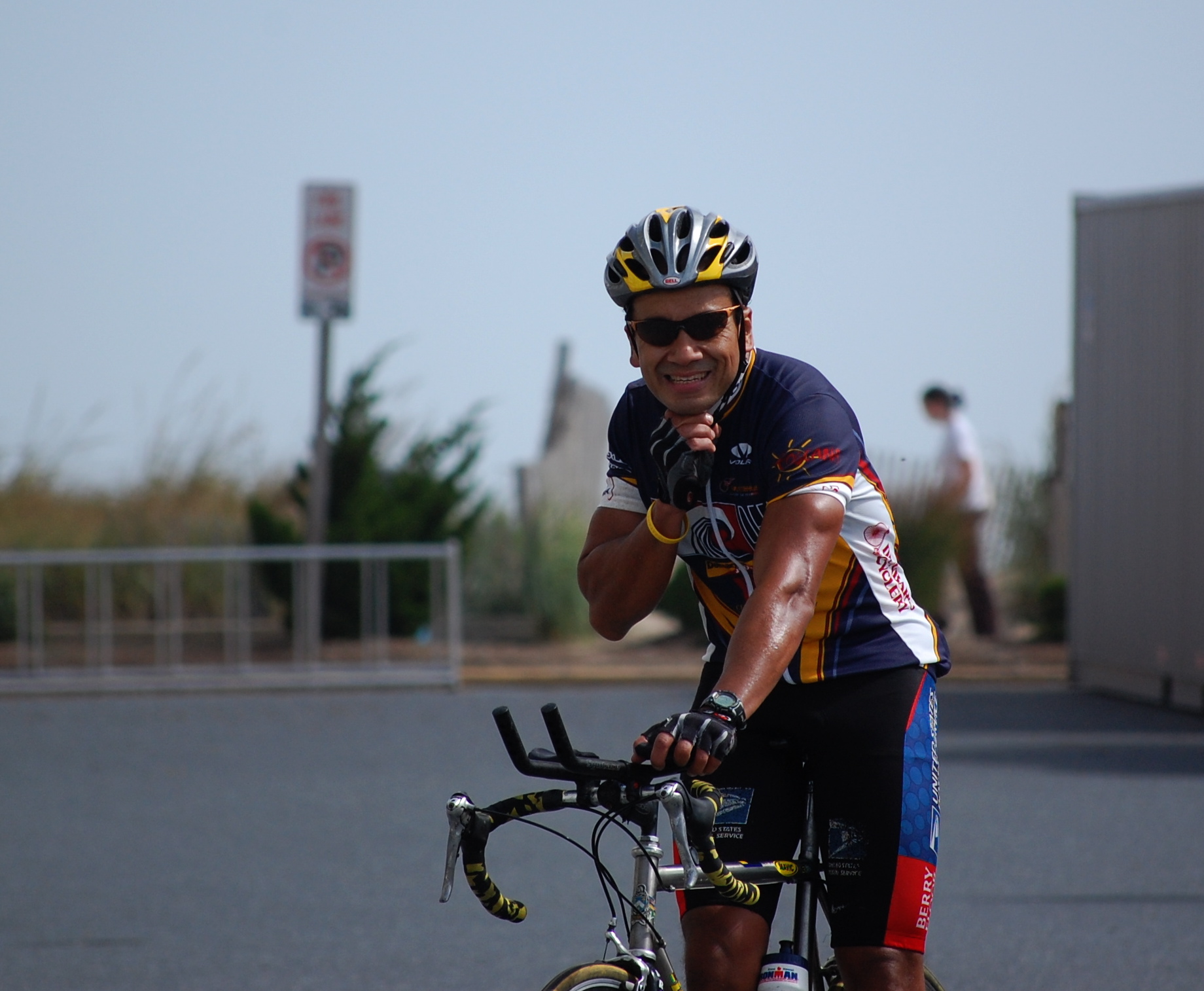 cyclist at finish 2008